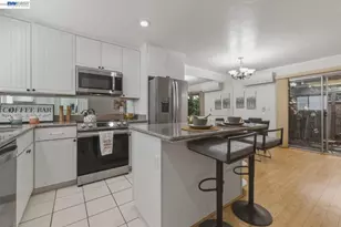 20153 Forest Ave, Castro Valley, CA 94546 - Photo 10