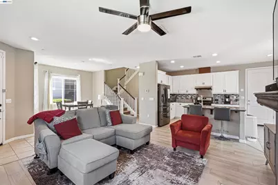146 Halsey Way, Pittsburg, CA 94565 - Photo 4