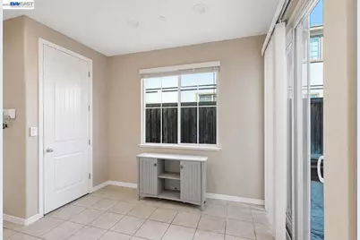 146 Halsey Way, Pittsburg, CA 94565 - Photo 8