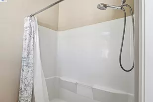 146 Halsey Way, Pittsburg, CA 94565 - Photo 18