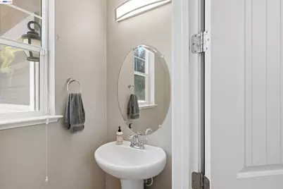 146 Halsey Way, Pittsburg, CA 94565 - Photo 8