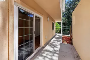 6105 Oakdale Ave, Oakland, CA 94605 - Photo 10