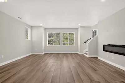 6105 Oakdale Ave, Oakland, CA 94605 - Photo 20