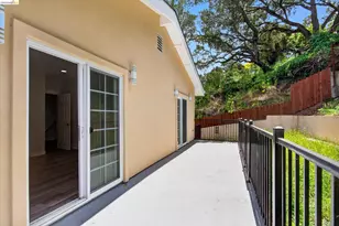 6105 Oakdale Ave, Oakland, CA 94605 - Photo 32