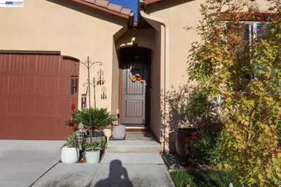 11560 Hanna St, Beaumont, CA 92223 - Photo 2