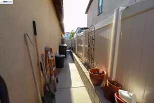 11560 Hanna St, Beaumont, CA 92223 - Photo 16
