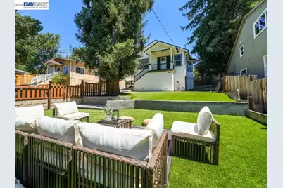 7974 Hillmont Drive, Oakland, CA 94605 - Photo 4