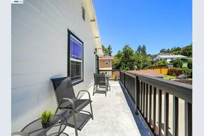 7974 Hillmont Drive, Oakland, CA 94605 - Photo 36
