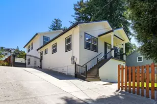 7974 Hillmont Dr, Oakland, CA 94605 - Photo 2