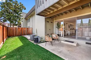 55 Massolo Dr, Pleasant Hill, CA 94523 - Photo 20