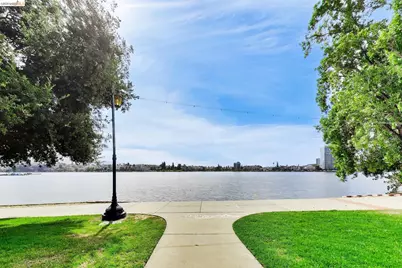 1 Lakeside Drive #410, Oakland, CA 94612 - Photo 66