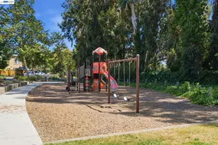 106 Accolade Dr, San Leandro, CA 94577 - Photo 42