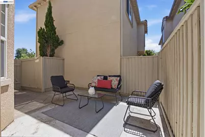 106 Accolade Dr, San Leandro, CA 94577 - Photo 36