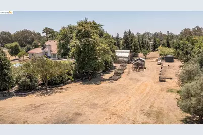 5232 Horseshoe Bend Ave, Clovis, CA 93619 - Photo 72