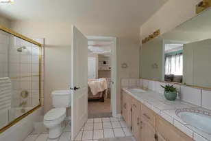 5232 Horseshoe Bend Ave, Clovis, CA 93619 - Photo 24