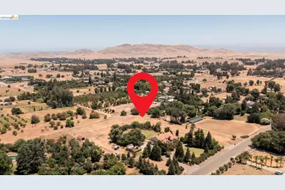 5232 Horseshoe Bend Ave, Clovis, CA 93619 - Photo 68