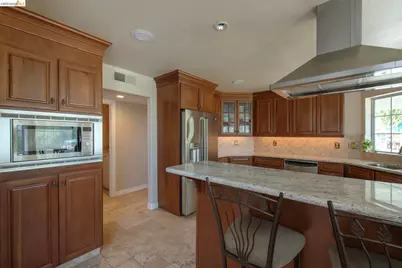 5232 Horseshoe Bend Ave, Clovis, CA 93619 - Photo 10