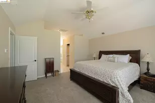 5232 Horseshoe Bend Ave, Clovis, CA 93619 - Photo 38