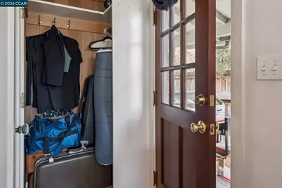 1242 Hopkins St, Berkeley, CA 94702 - Photo 30