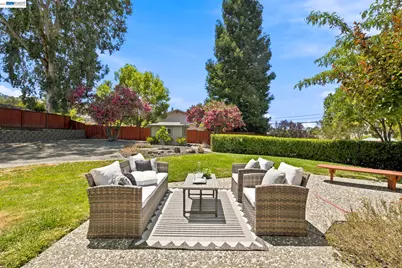 1082 Springfield Dr., Walnut Creek, CA 94598 - Photo 36