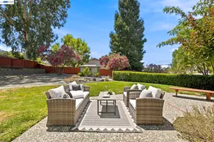 1082 Springfield Dr, Walnut Creek, CA 94598 - Photo 36