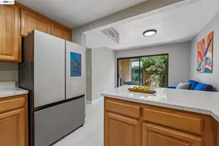 505 Lagunaria Ln, Alameda, CA 94502 - Photo 18