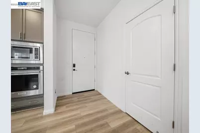 2802 Tradewind Ct, Alameda, CA 94501 - Photo 2