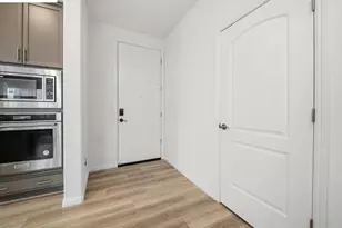 2802 Tradewind Ct, Alameda, CA 94501 - Photo 2