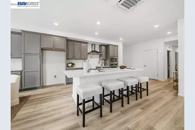 2802 Tradewind Ct, Alameda, CA 94501 - Photo 12