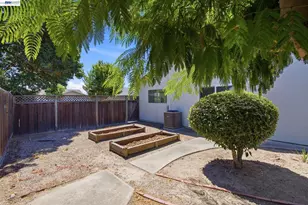 470 Yosemite Dr, Livermore, CA 94551 - Photo 32