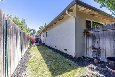 5252 & 5250 Norma Way, Livermore, CA 94550 - Photo 16
