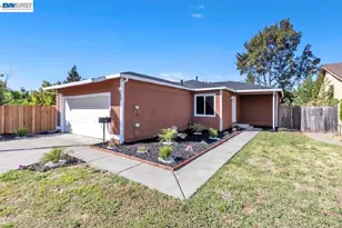 883 Inverness Ct, Fairfield, CA 94533 - Photo 1