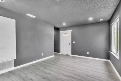 883 Inverness Ct, Fairfield, CA 94533 - Photo 4