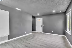 883 Inverness Ct, Fairfield, CA 94533 - Photo 4
