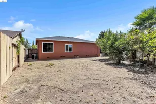 883 Inverness Ct, Fairfield, CA 94533 - Photo 24