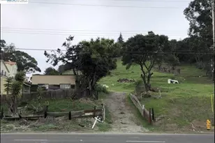 26550 Hayward Blvd, Hayward, CA 94542 - Photo 1
