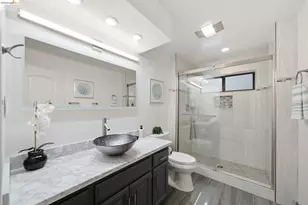 11133 Golf Links Rd, Oakland, CA 94605 - Photo 36