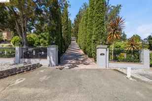 11133 Golf Links Rd, Oakland, CA 94605 - Photo 2
