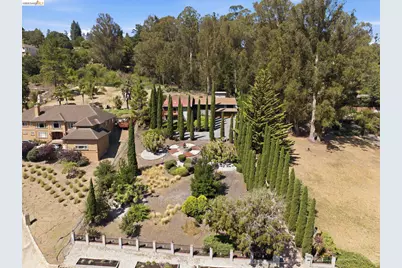 11133 Golf Links Rd, Oakland, CA 94605 - Photo 54