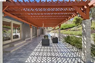 11133 Golf Links Rd, Oakland, CA 94605 - Photo 46