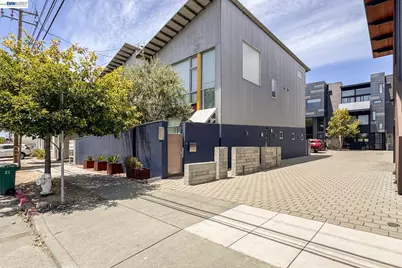 755 Folger Ave, Berkeley, CA 94710 - Photo 32