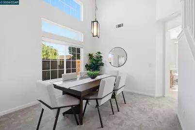 104 Sunpeak Dr, Pittsburg, CA 94565 - Photo 8