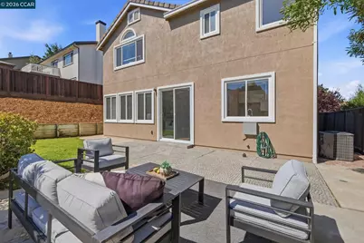 104 Sunpeak Dr, Pittsburg, CA 94565 - Photo 34