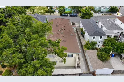 1124 20th St, Oakland, CA 94606 - Photo 8