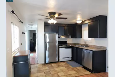 42 The Trees Dr, Concord, CA 94518 - Photo 4