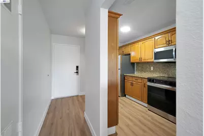 27949 Thornton Ct #1B, Hayward, CA 94544 - Photo 8