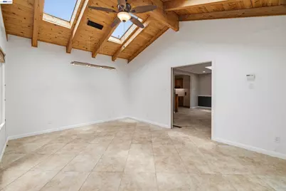 739 Bellarmine Dr, Salinas, CA 93901 - Photo 22