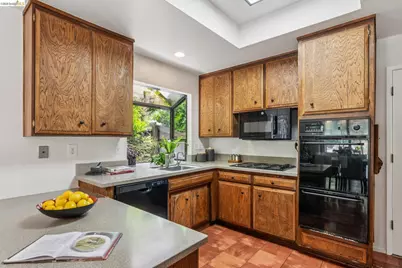 650 Marlesta Rd, Pinole, CA 94564 - Photo 20