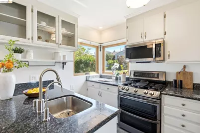 401 Colusa Ave, El Cerrito, CA 94530 - Photo 12