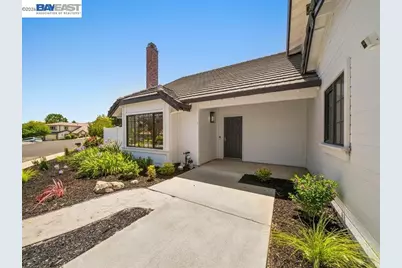 7966 Iglesia Dr, Dublin, CA 94568 - Photo 4
